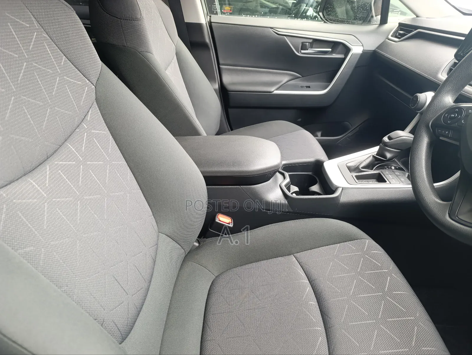 Toyota RAV4 2019 Blue