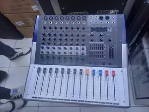 Soundcraft 8 Channel Powerd Mixer