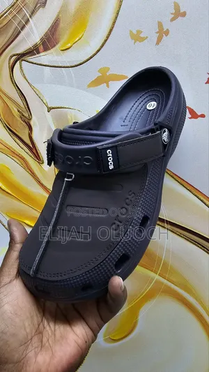 Crocs Baya Sandals - Chocolate 
Quality