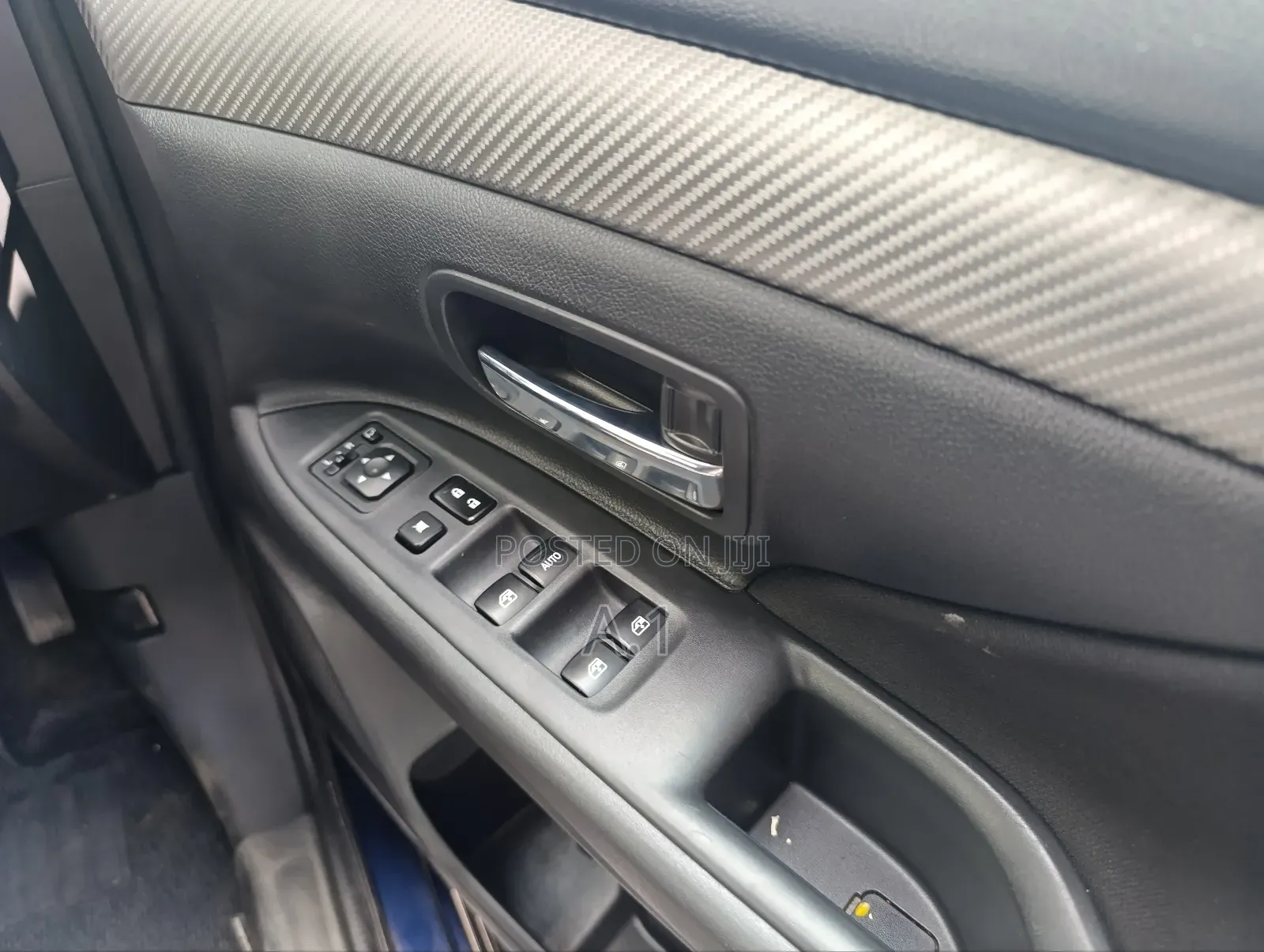 Mitsubishi Outlander 2018 Blue