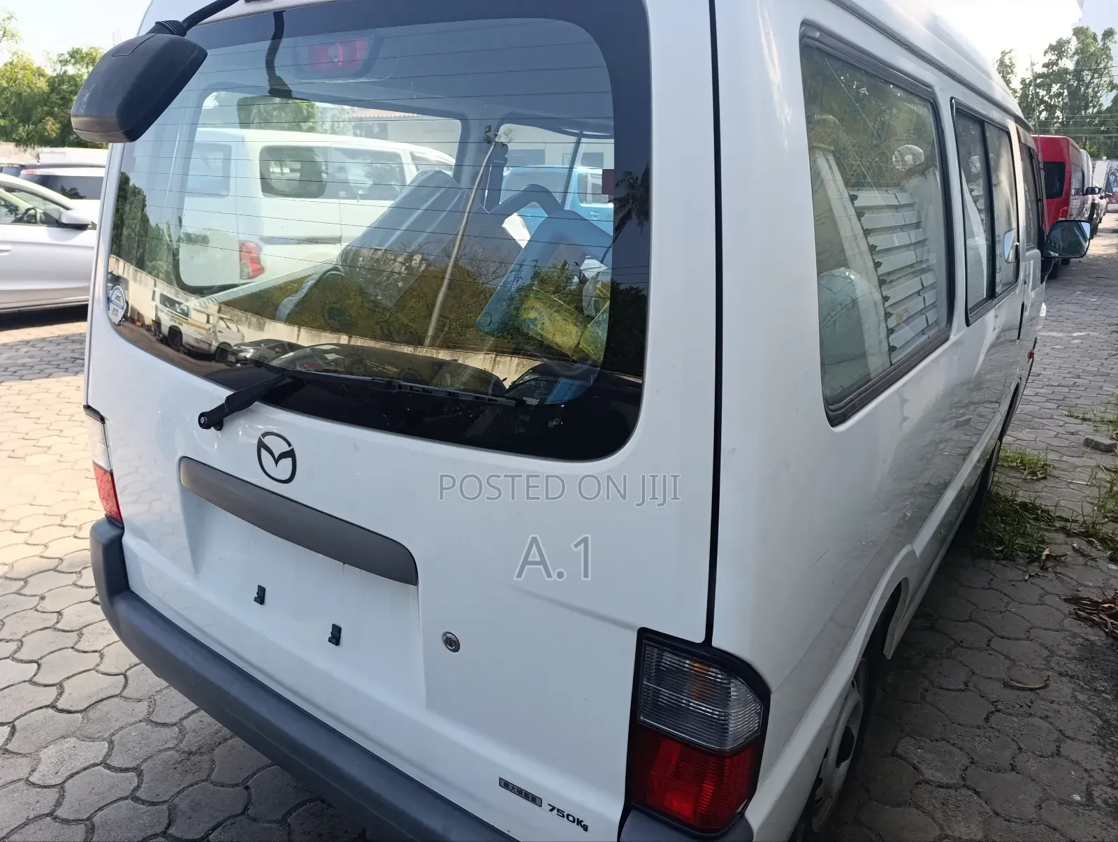 Mazda Bongo 2018