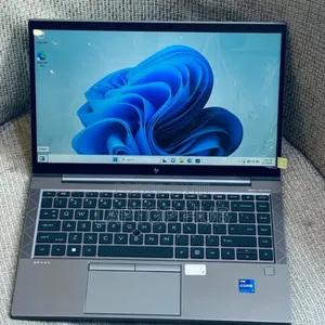 Laptop HP ZBook Firefly 14 G7 16GB Intel Core i7 SSD 512GB