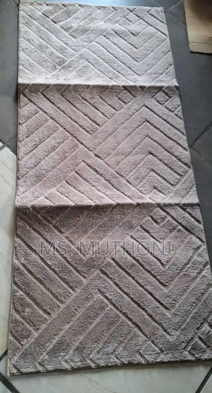 Geometric Patterned Bedside Rug (180cm by 80cm. )