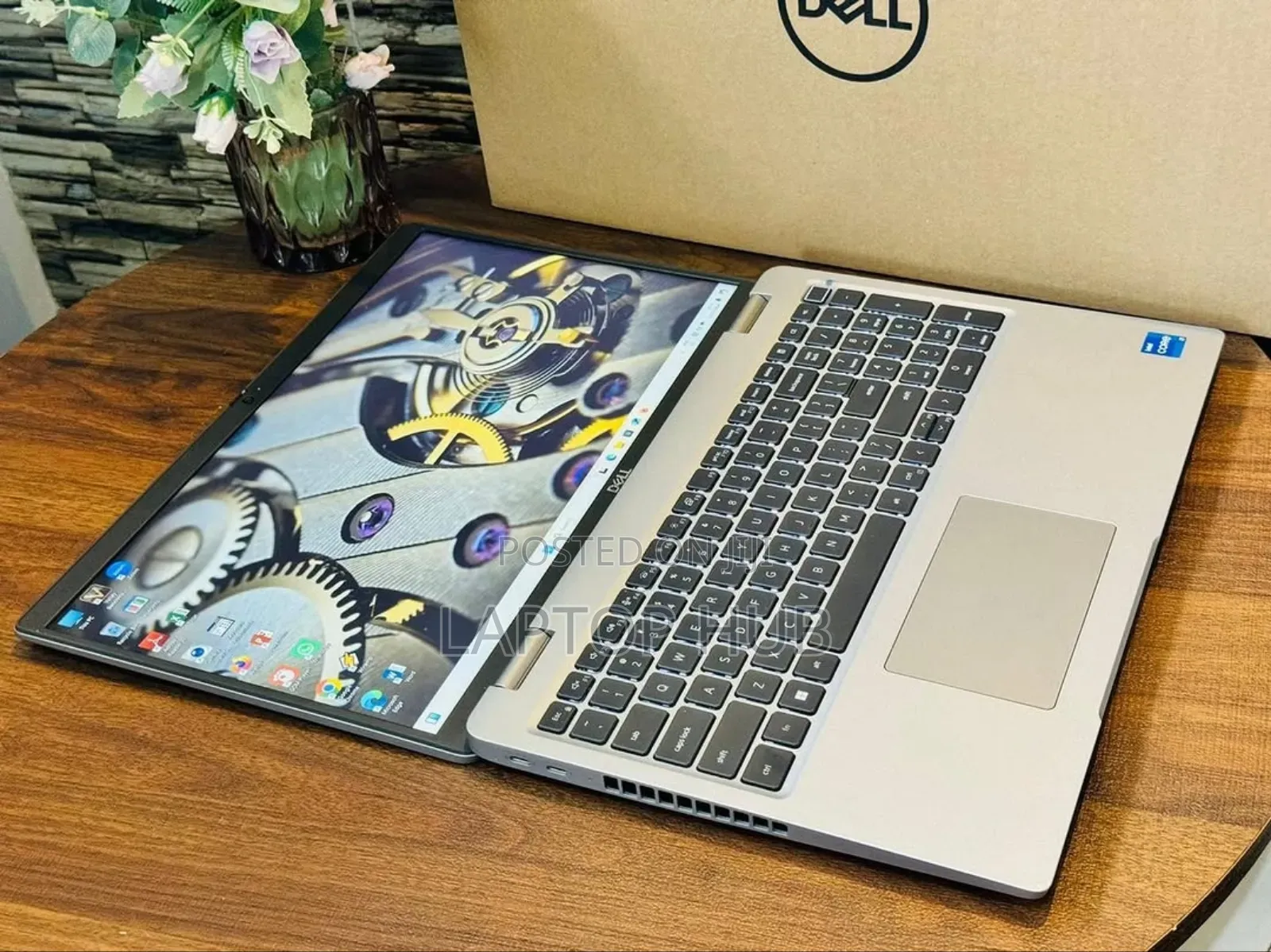 Laptop Dell Precision 3580 16GB Intel Core i7 SSD 512GB