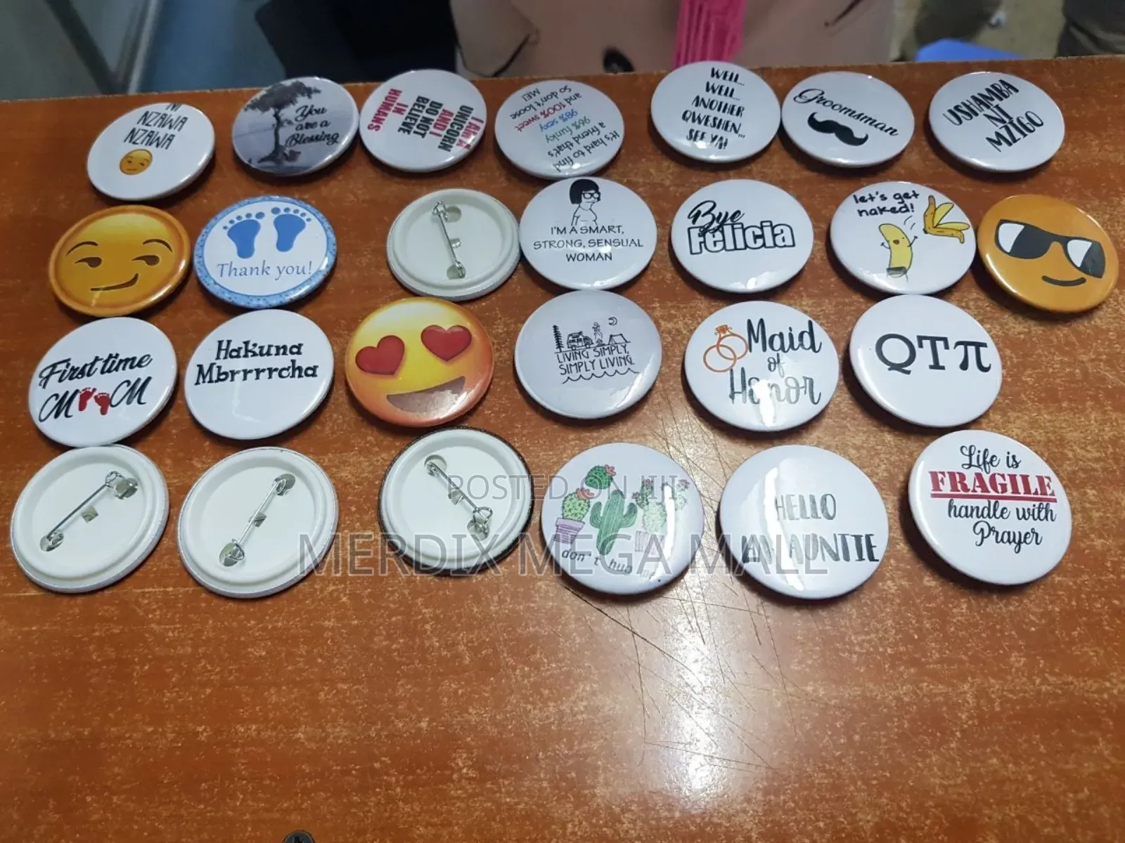 Button Badges, Badges