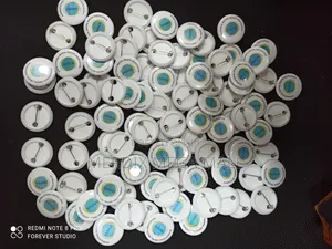 Button Badges, Badges