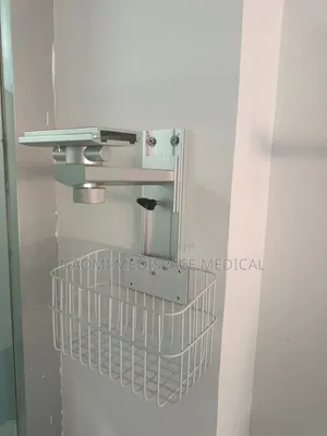 New Wall Mount for Patient Monitor/Wall Mount Trolley
