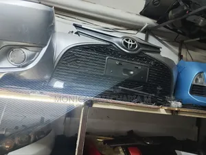 Toyota Vitz 2018 Nose Cut