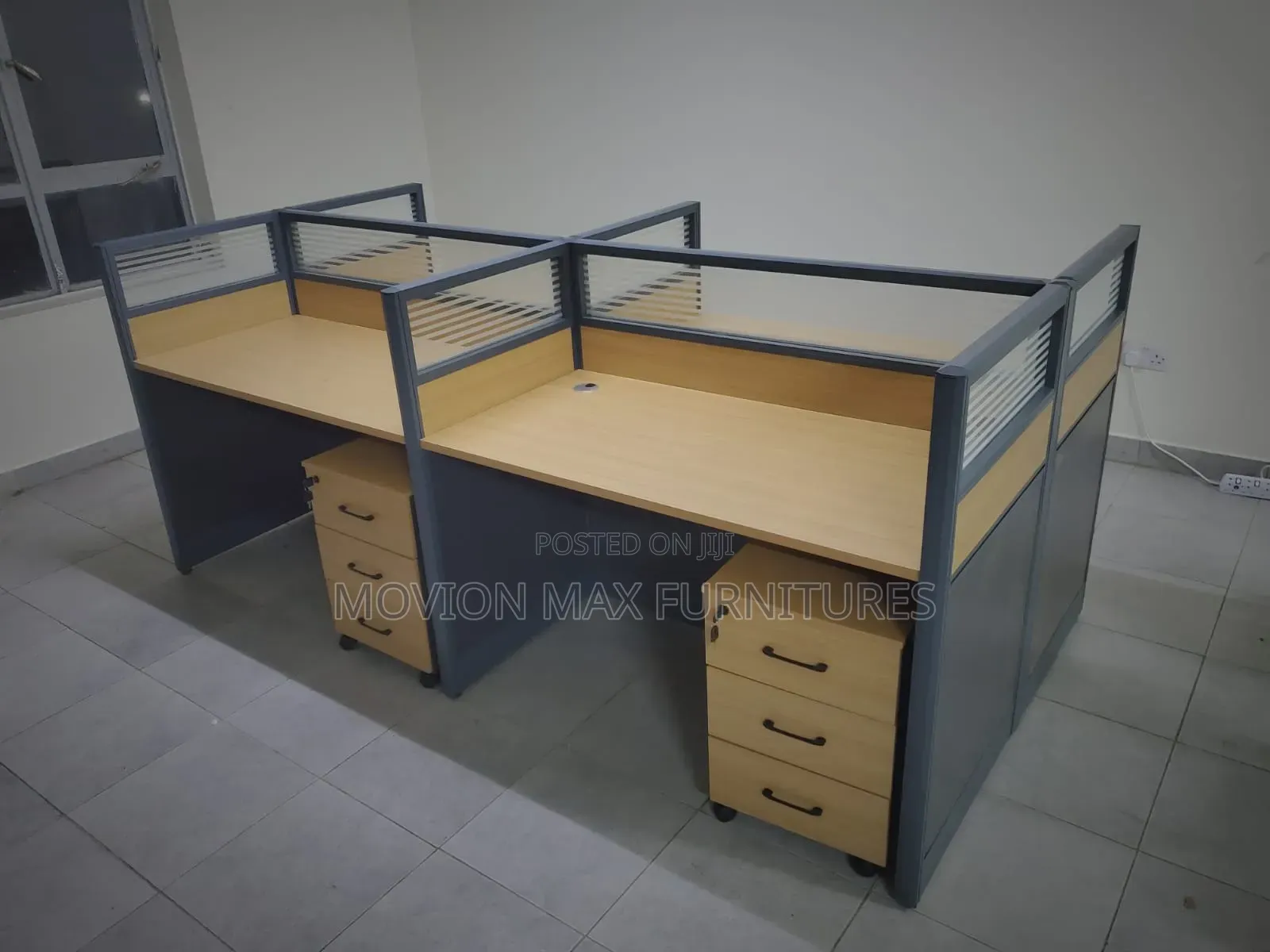 4way Imported Workstation