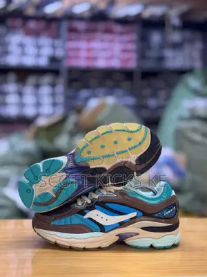 Saucony Progrid Omni 9