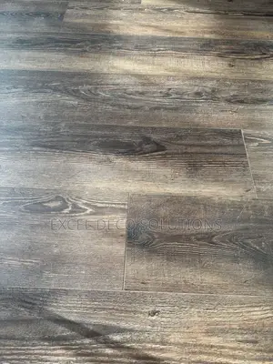 Commercial LVT Flooring – Professional Floor Solution