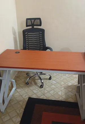 Headrest Office Chair With Top Desk