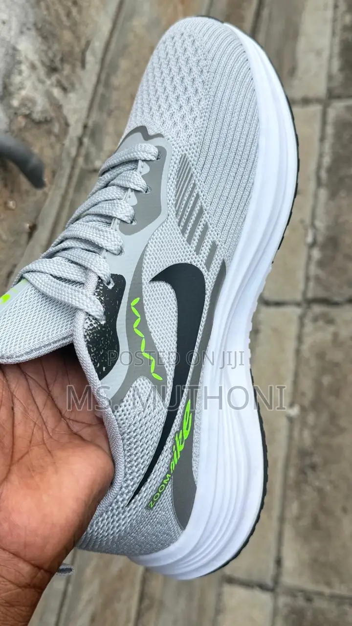 Breatheable Nike Zoom Trainers With a Responsive Cushioning.