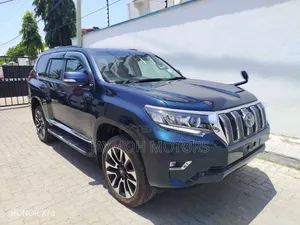 Toyota Land Cruiser Prado 2019 Blue