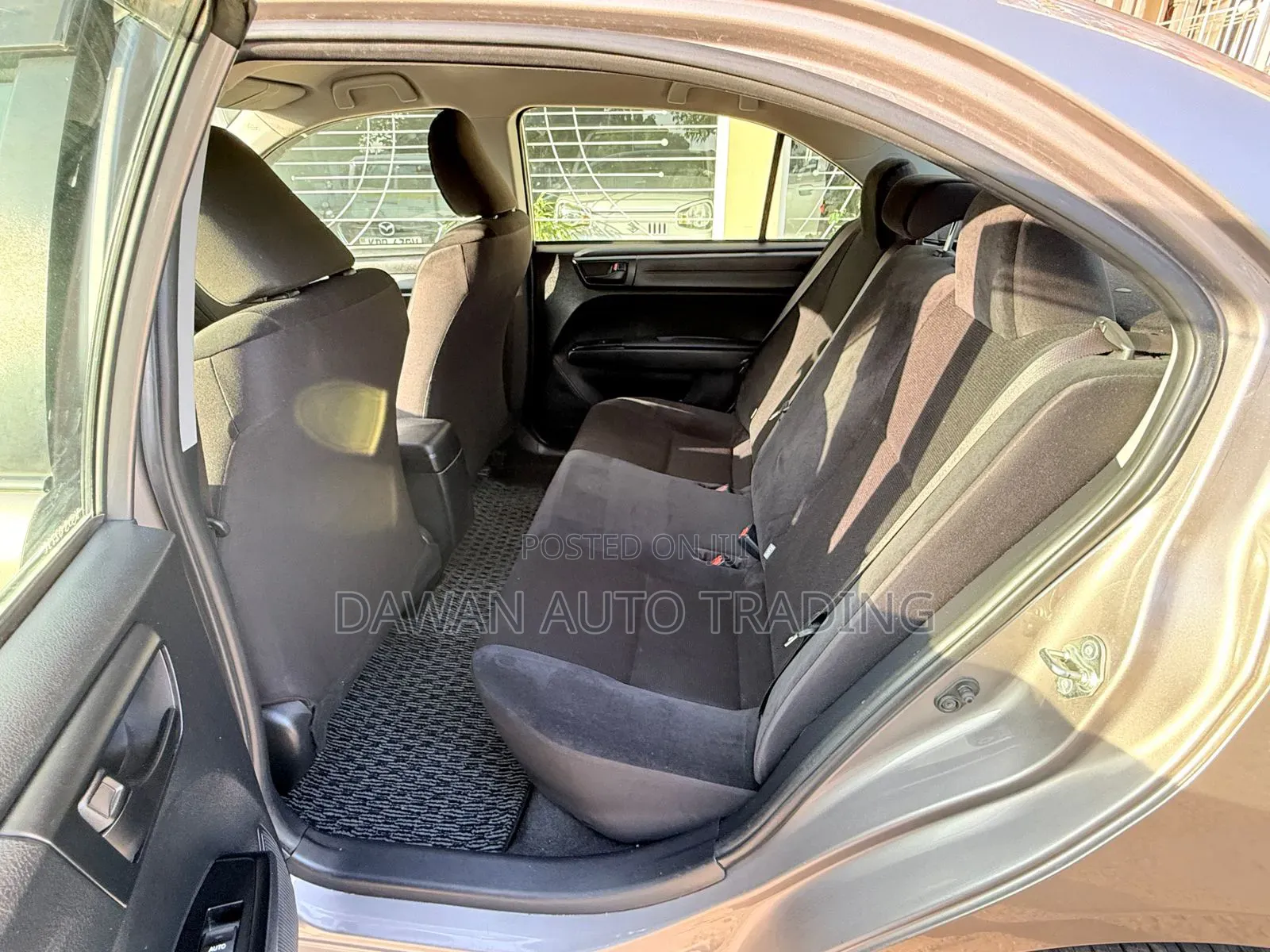 Toyota Axio 2018 Silver