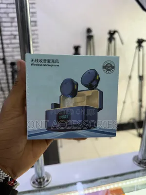 Q8 Wireless Microphone for iPhone and Type C Smartphone