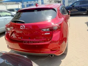Mazda Axela 2018 Red