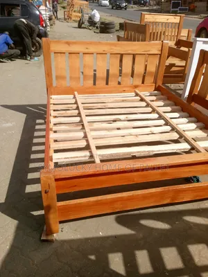 Hardwood Framed 5*6 Bed. Kingsize Designed