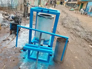 Stainless Manual Honey Press