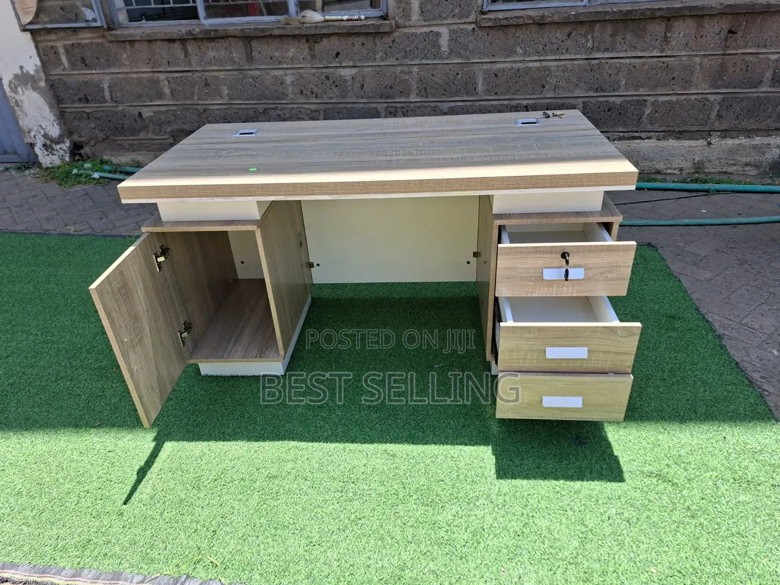 White Brown Advanced Home/Office Desk