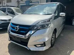 Nissan Serena 2019 Silver