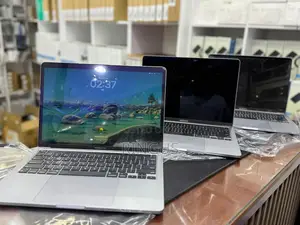 Laptop Apple MacBook Pro 2020 8GB Apple M1 Pro SSD 512GB