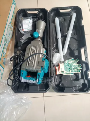 Total 1700w Demolition Breaker (Model Th215456) -16kg