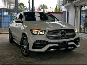 Mercedes-Benz GLE-Class 2019 White