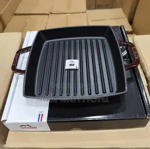 23 Staub Square Grill Pan (Maroon )