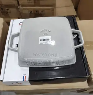 23 Staub Square Grill Pan (Grey )