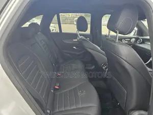 Mercedes-Benz GLC-Class 2019 Silver