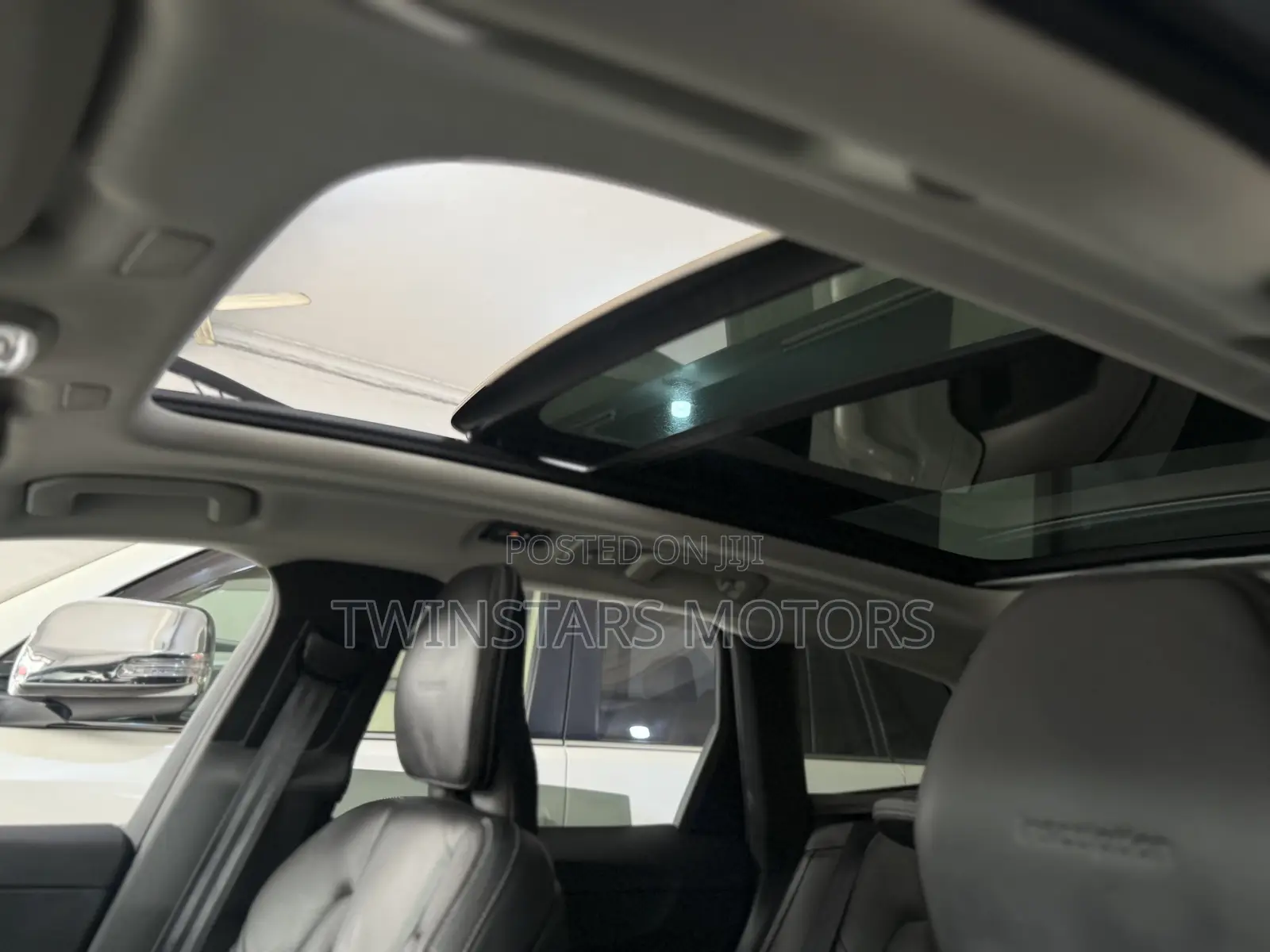 Volvo XC60 2019 Silver