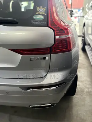 Volvo XC60 2019 Silver