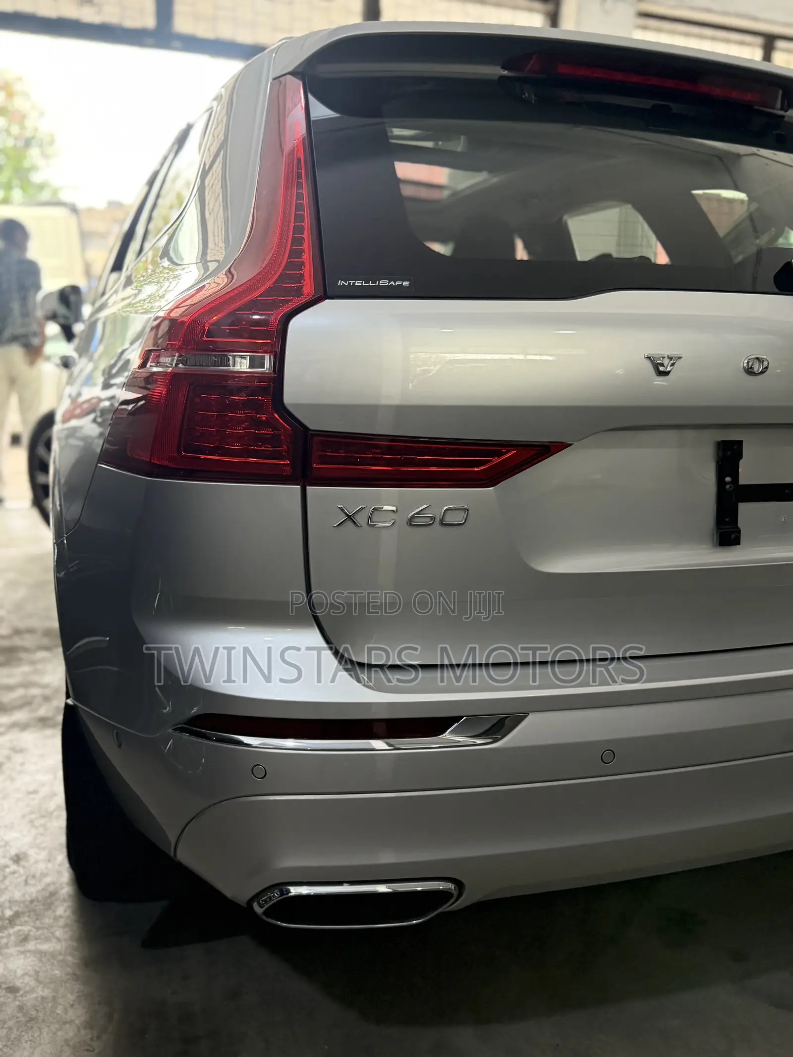 Volvo XC60 2019 Silver