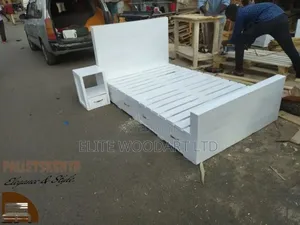 Sky White Pallet Bed