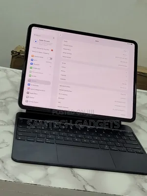 Apple iPad Pro 13 (2025) 256 GB Gray