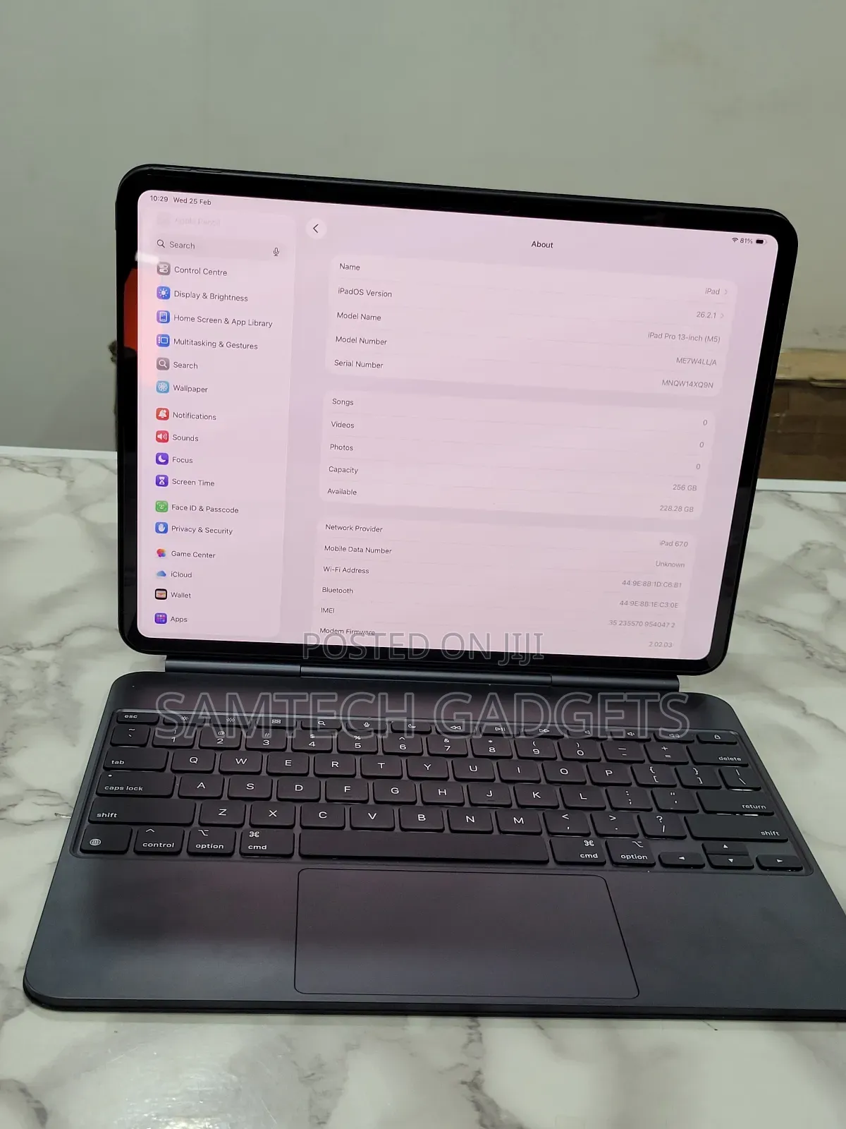 Apple iPad Pro 13 (2025) 256 GB Gray