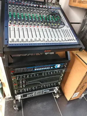 Complete Sound Rack Case With Complete Sound Equipment