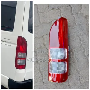 Hiace 7l Back Lights/Backlight/Taillight/ Tail Lights