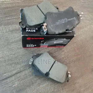 Brembo Rear Brake Pads for Audi A4, A5, Q5 Vw Touareg