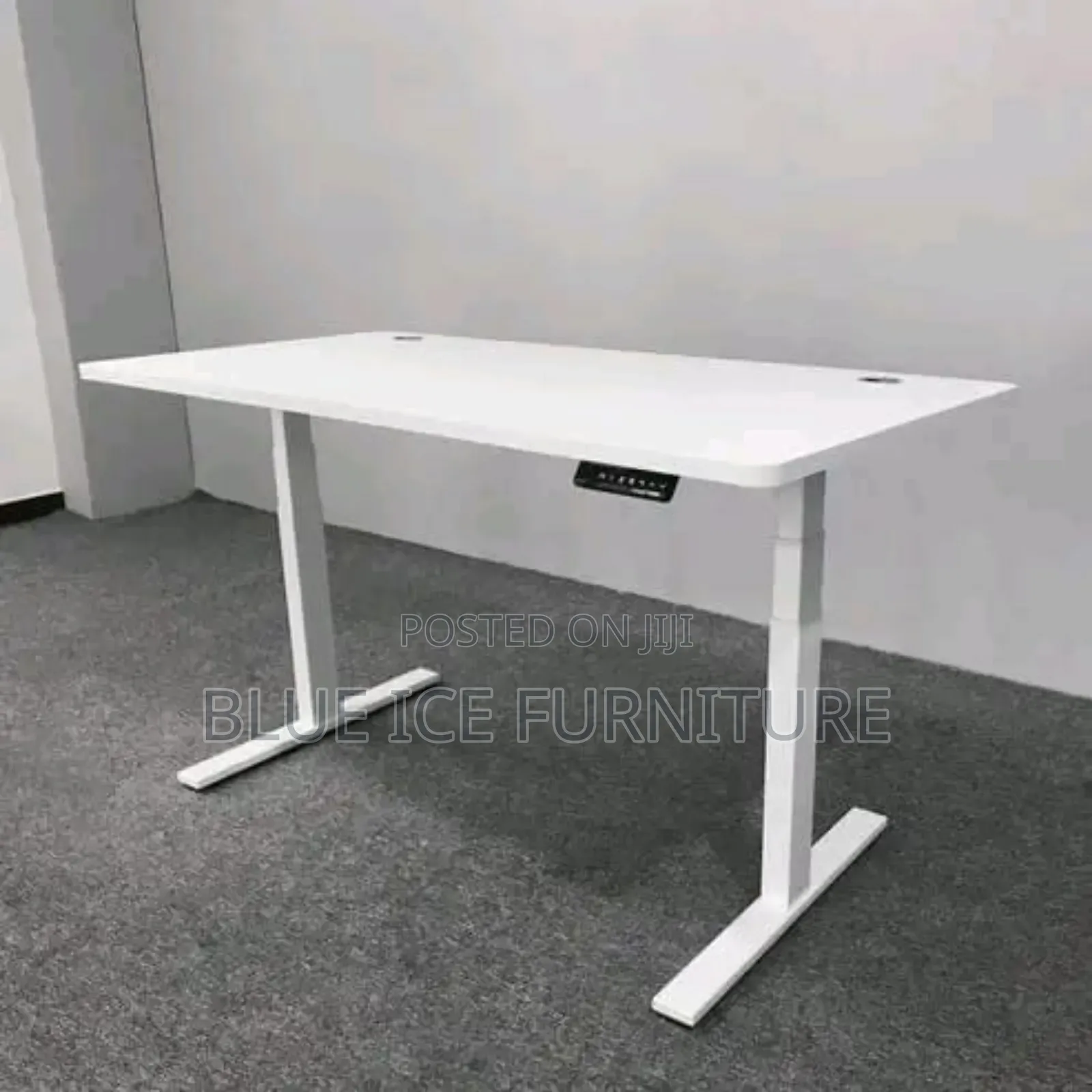 1.4m Adjustable Desk