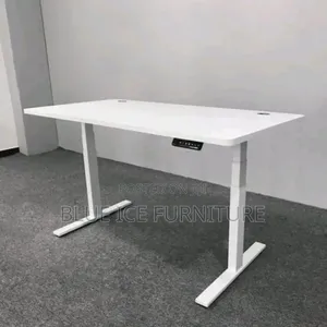 1.4m Adjustable Desk