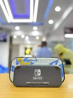 Nintendo Switch Lite Kes.18,000.