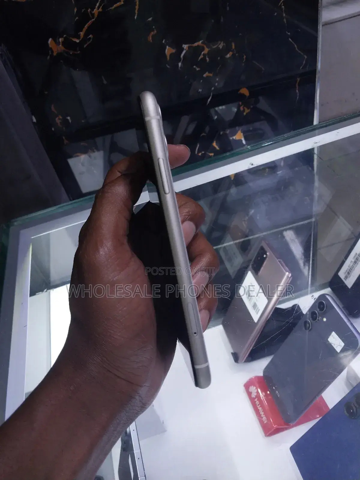 Apple iPhone 11 128 GB White