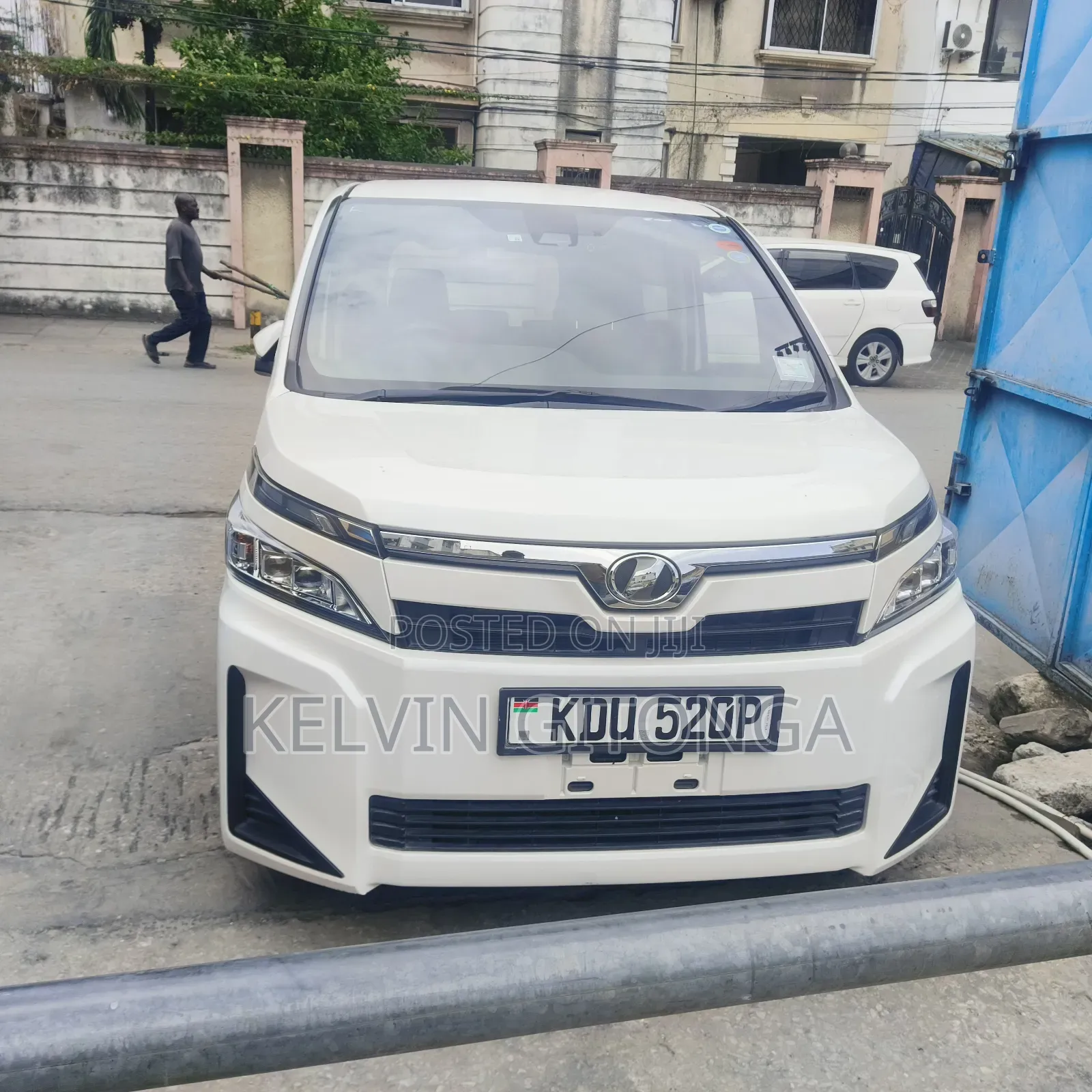 Toyota Voxy 2018 White