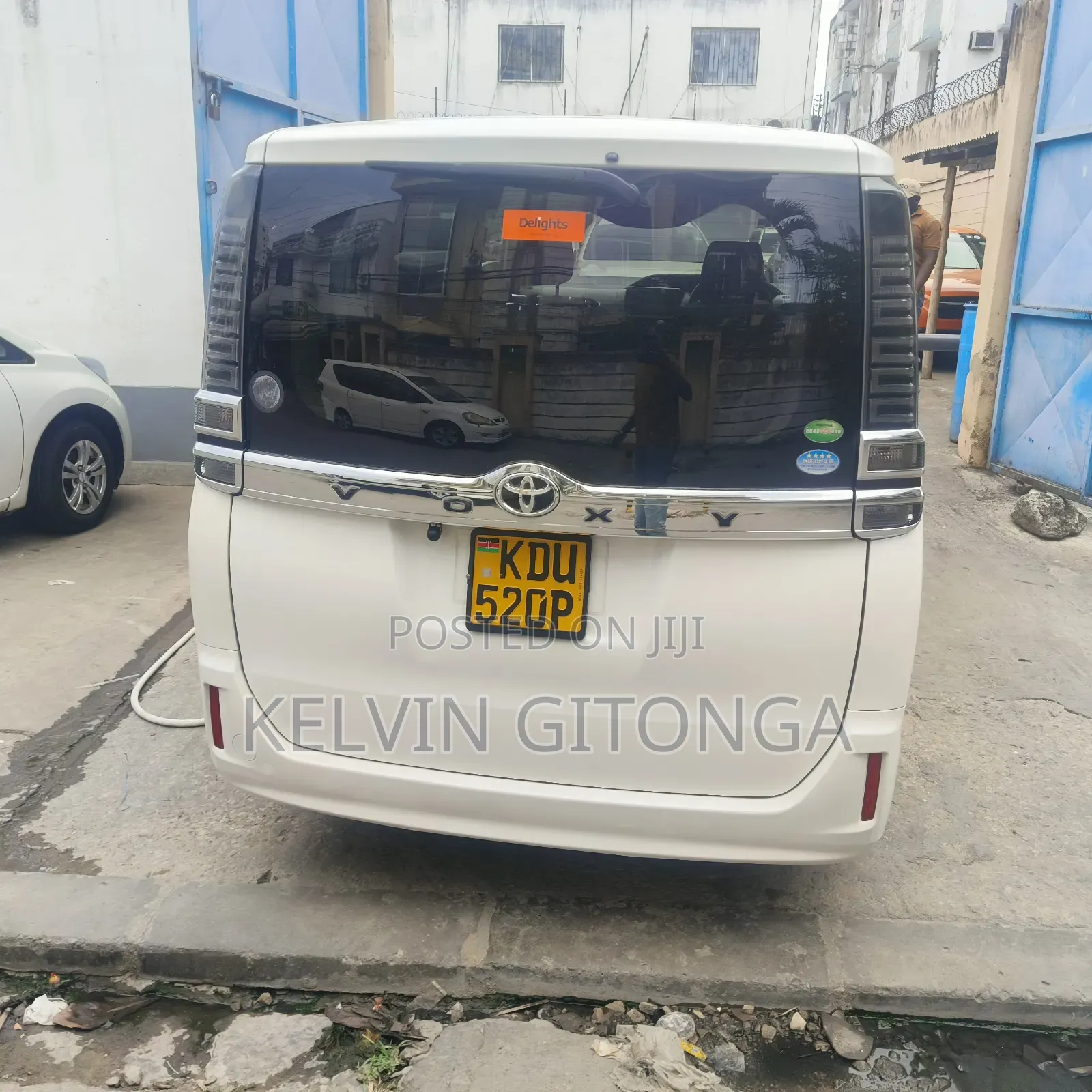Toyota Voxy 2018 White