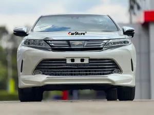 Toyota Harrier 2.0 2019 White