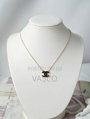 Women's Necklaces