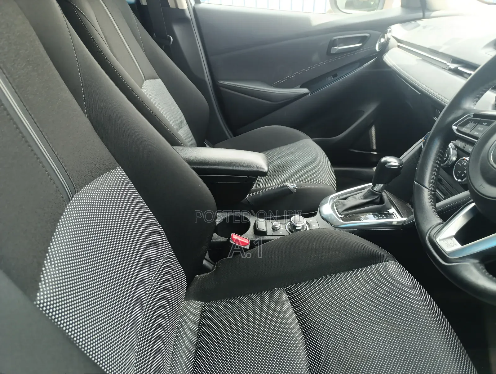 Mazda Demio 2019 Silver