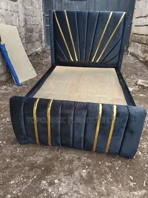 4x6 Chester Bed Black  